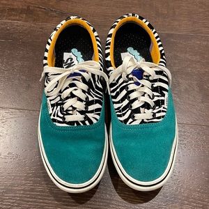 UNIQUE ZEBRA VANS! Womens 8.5, Mens 7! UNISEX!